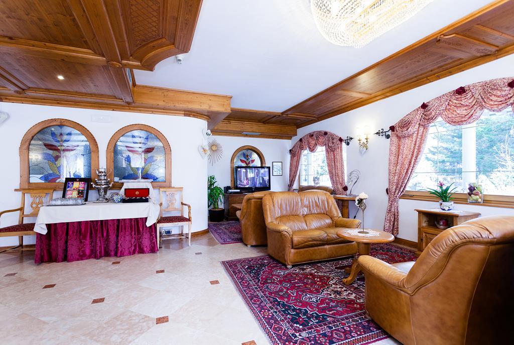 Hotel Vienna Сан Мартино ди Кастроза Екстериор снимка