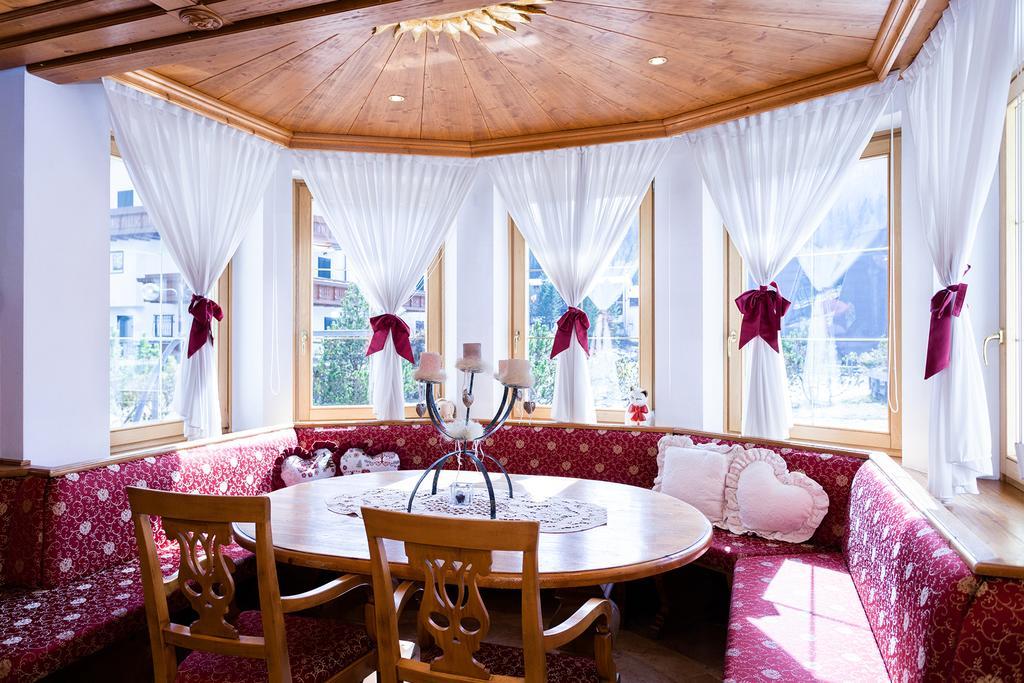 Hotel Vienna Сан Мартино ди Кастроза Екстериор снимка
