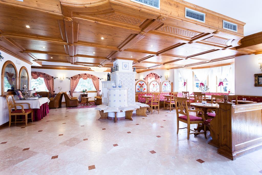 Hotel Vienna Сан Мартино ди Кастроза Екстериор снимка